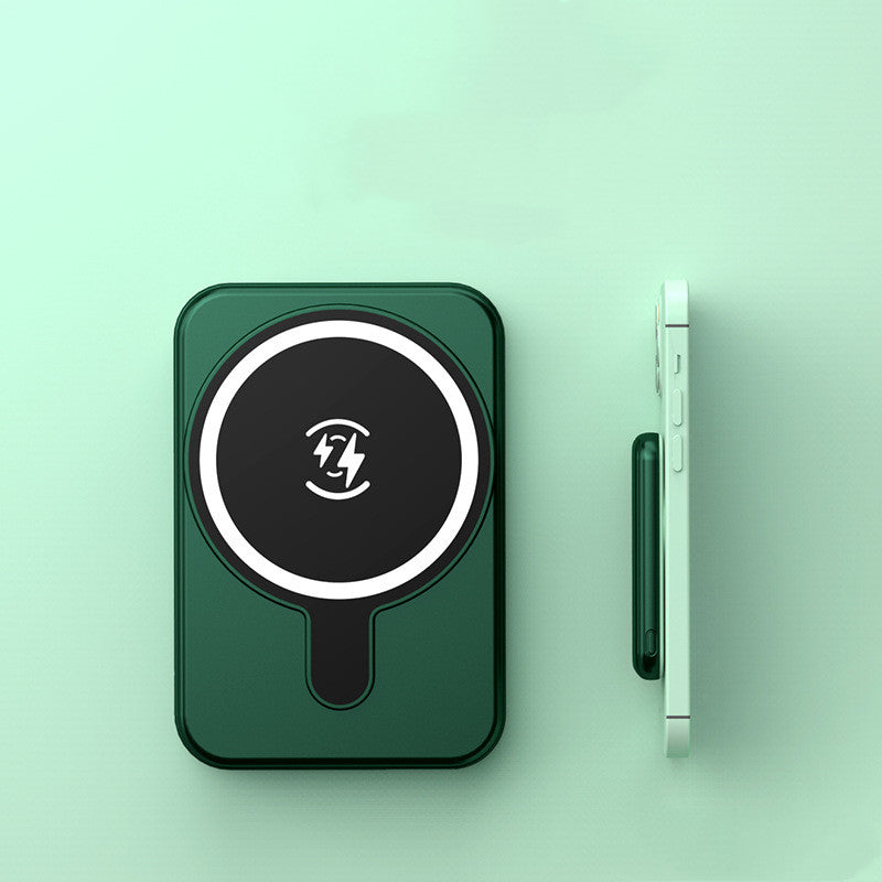 Magnetyczny powerbank na tyle telefonu