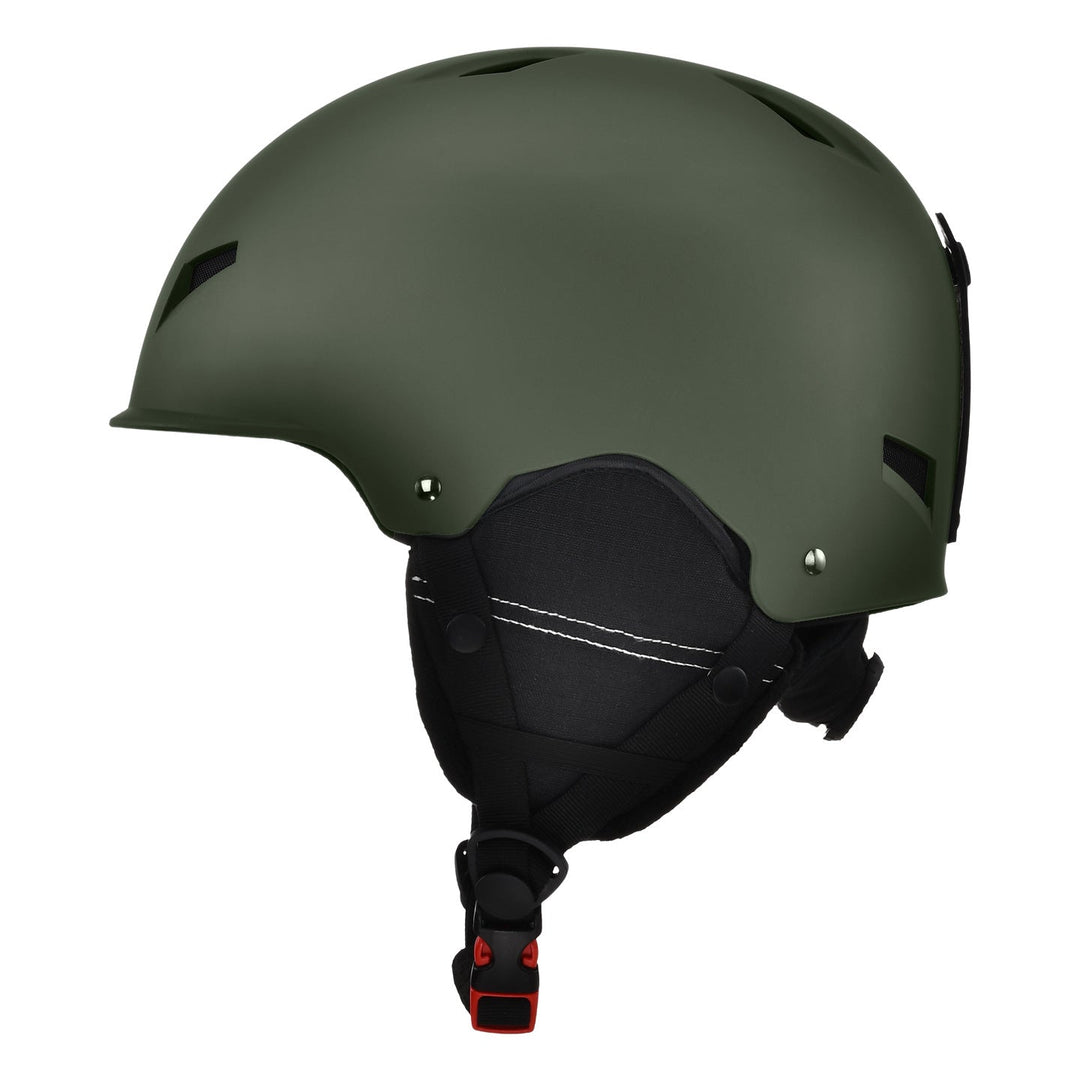 Kask narciarski z miękką wyściółką amortyzującą uderzenia