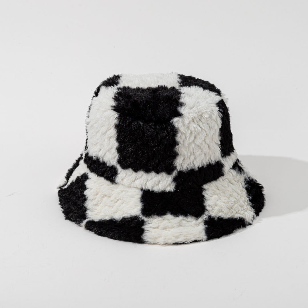 Brązowy pluszowy kapelusz bucket w szachownicę