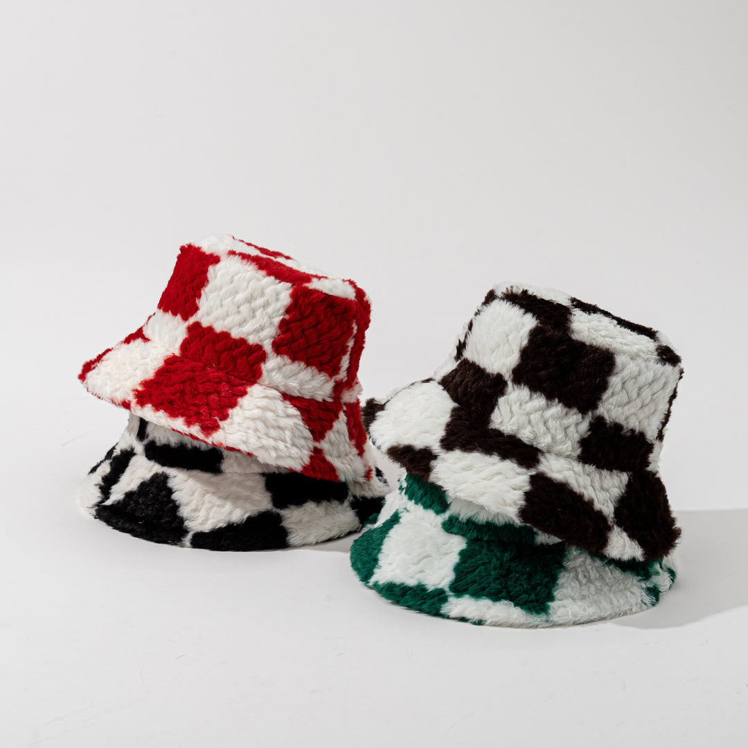 Brązowy pluszowy kapelusz bucket w szachownicę