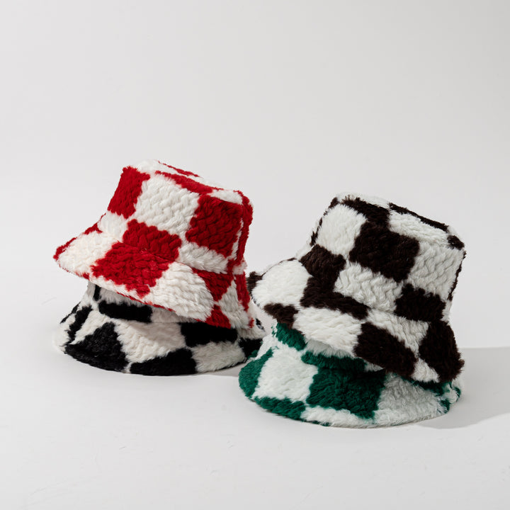 Brązowy pluszowy kapelusz bucket w szachownicę